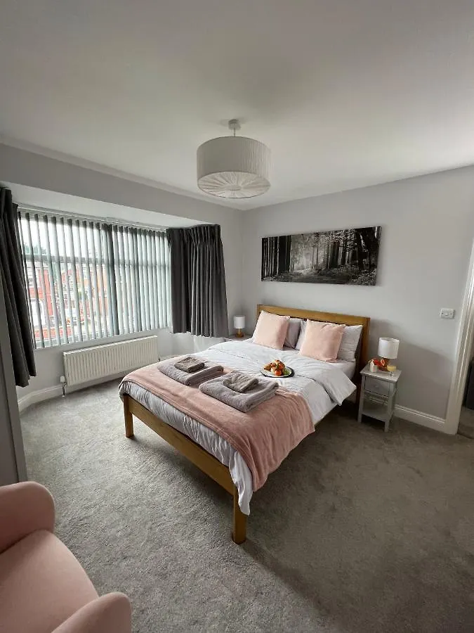 The Wootton House Villa Doncaster United Kingdom