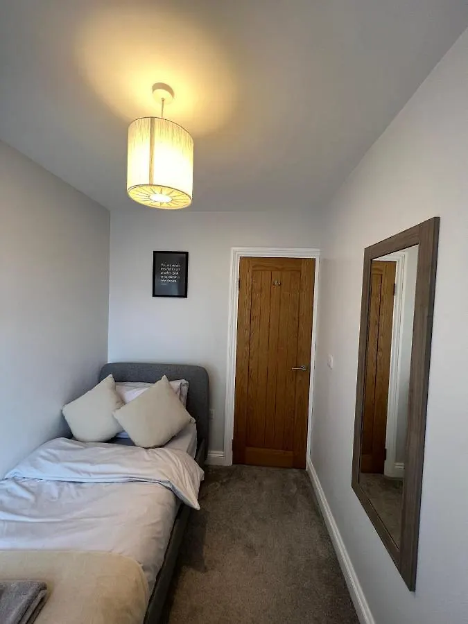 The Wootton House Villa Doncaster Holiday home