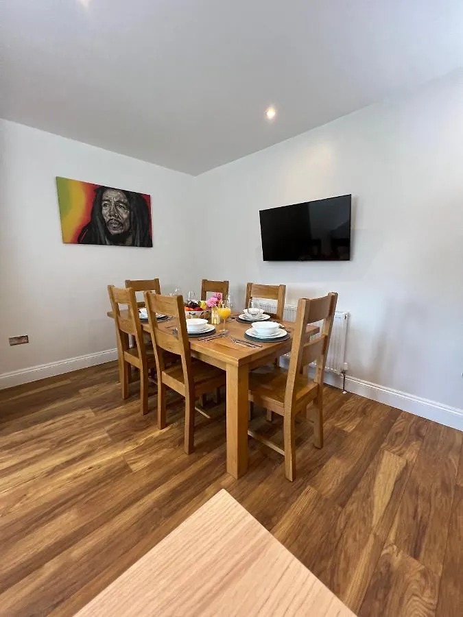 The Wootton House Villa Doncaster United Kingdom